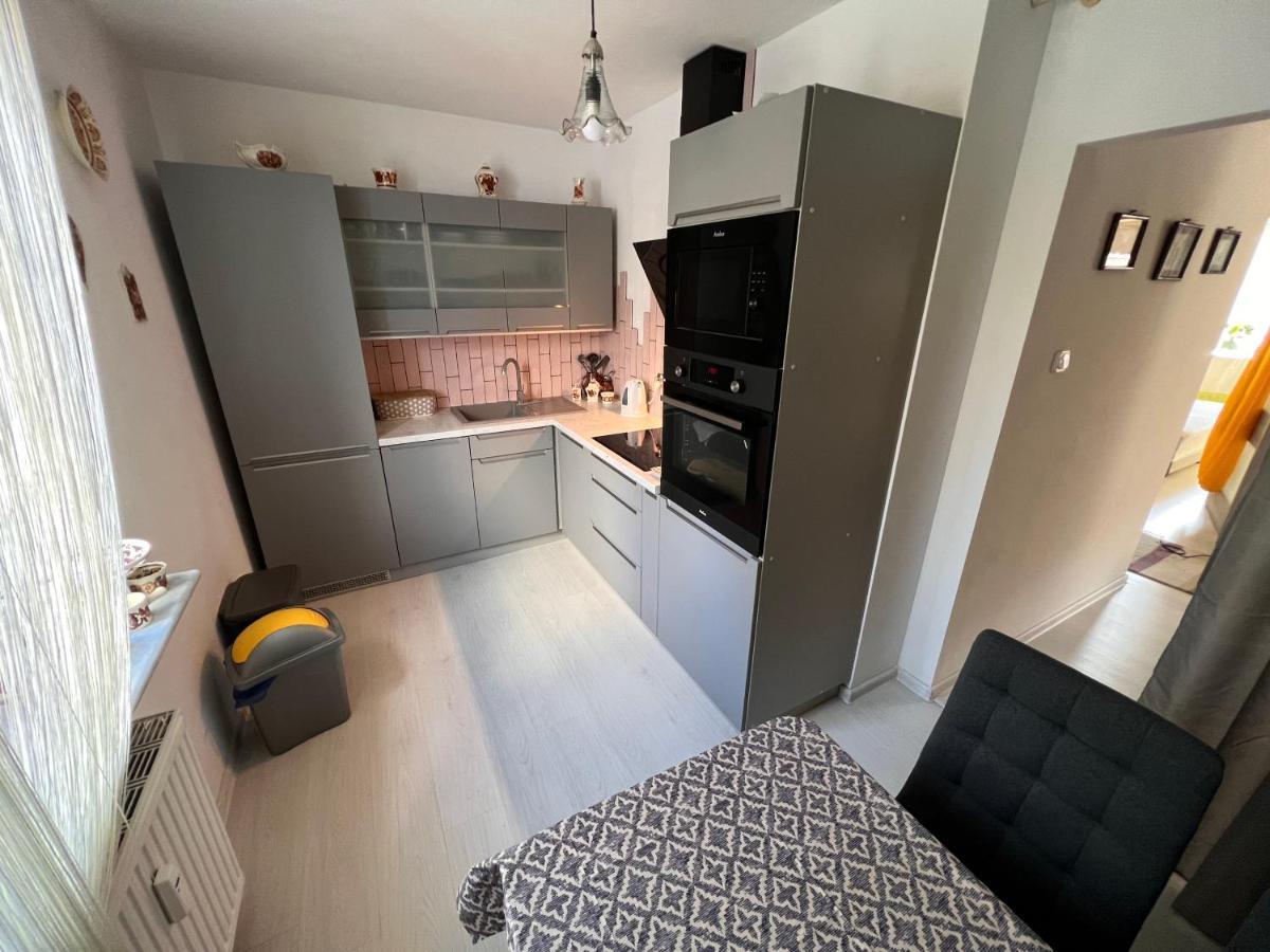 Kolobrzeska Apartment Білоґард Екстер'єр фото